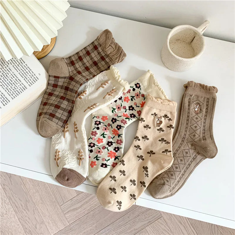 Cute Women's Floral Embroidered Crew Socks | Vintage-Inspired Style