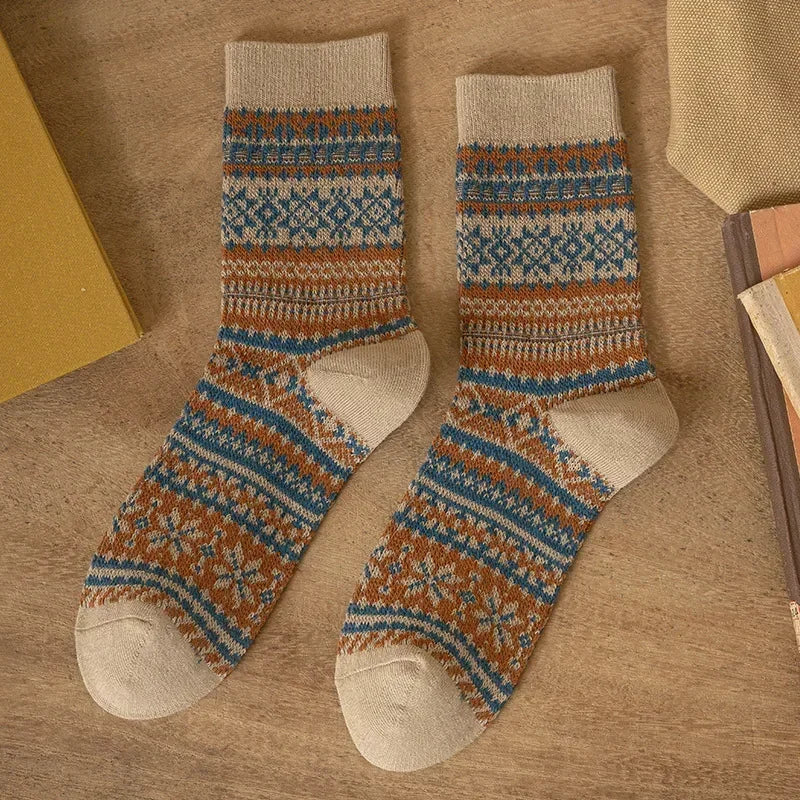 Men's Retro Geometric Pattern Middle Tube Socks | Stylish & Comfy