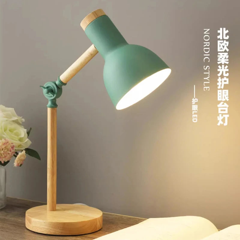 Lámpara de Mesa LED Nórdica de Madera | Protección Ocular y Diseño Elegante