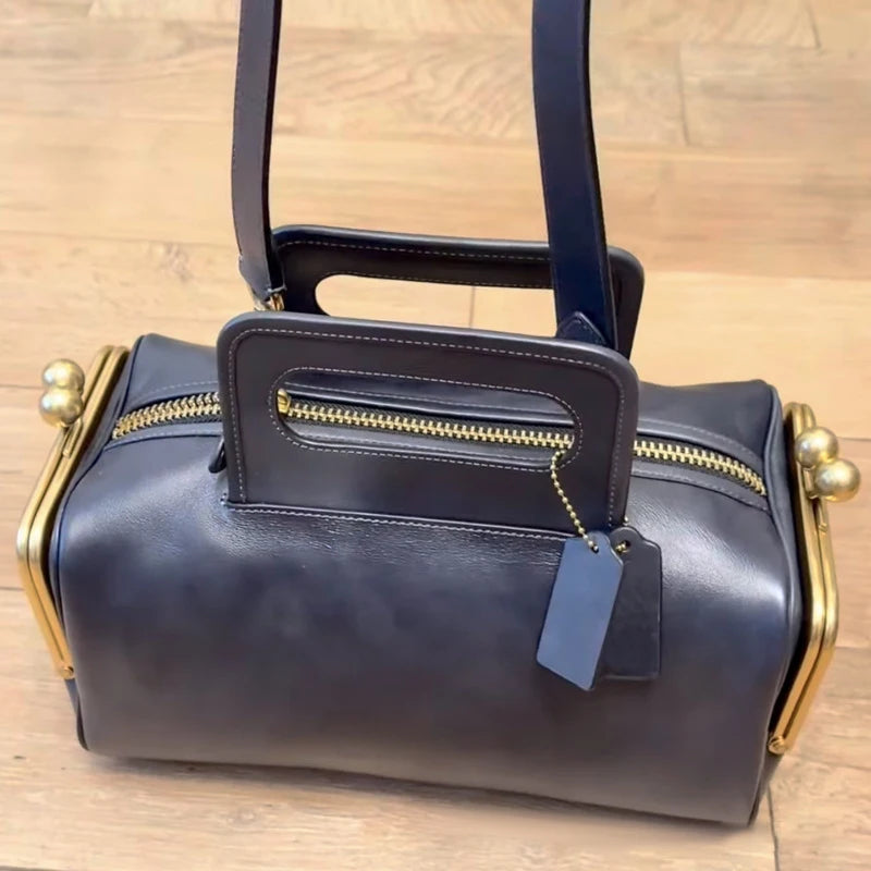 Luxury Retro Clip Handbag | Elegant Large Capacity Crossbody Bag