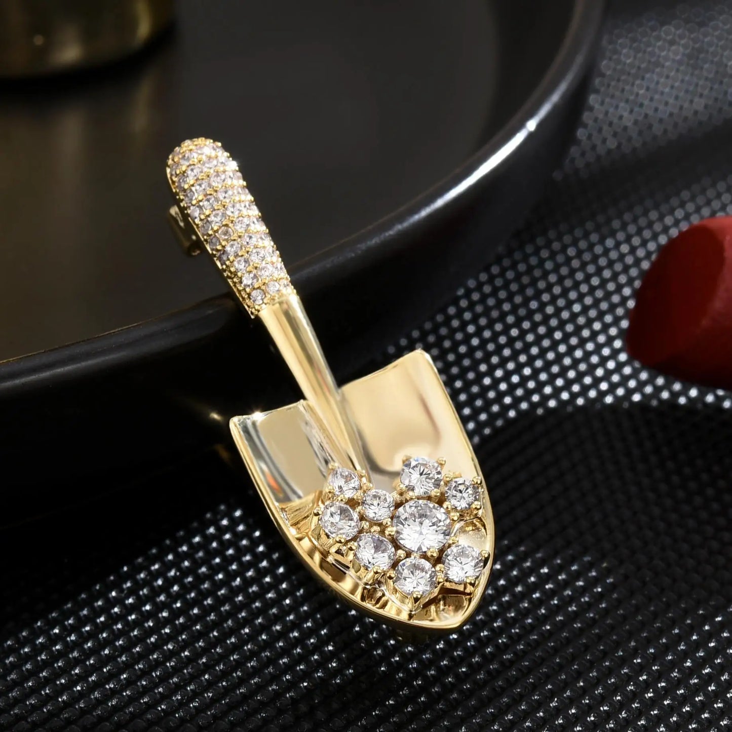 Elegant Gold Color Rhinestone Shovel Brooch for Stylish Accessory