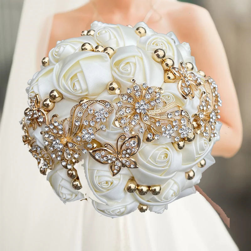 Impresionante ramo de boda azul marino para damas de honor | Elegante decoración floral