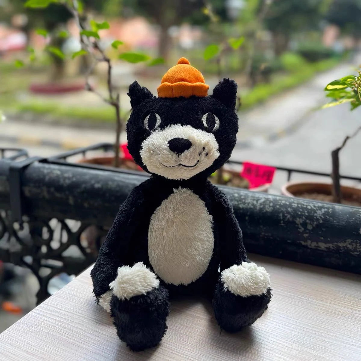 Cute Black and White Cat Plush Doll | Soft Healing Companion Pillow