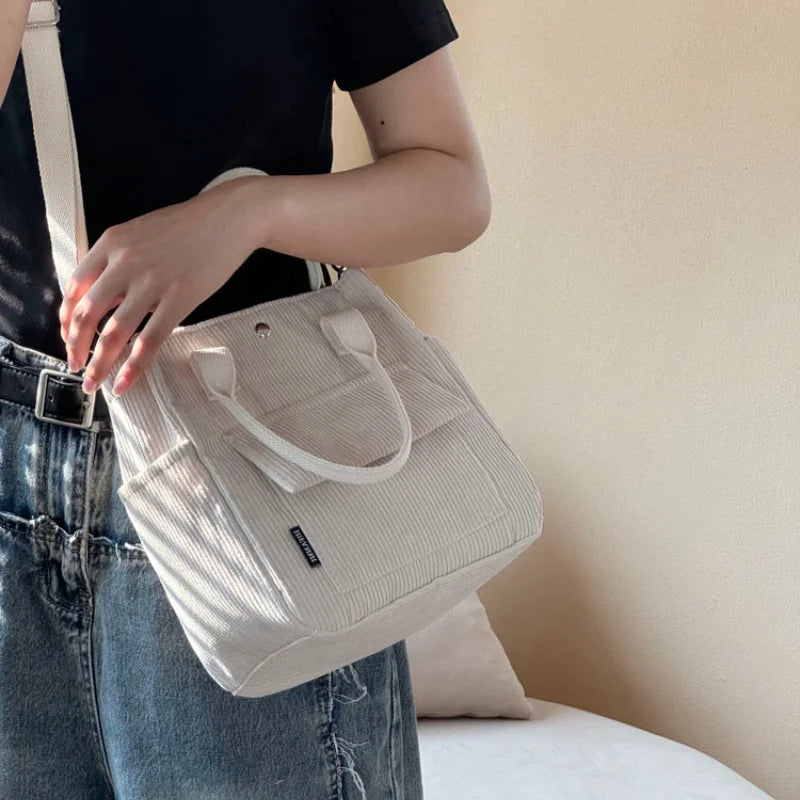 Elegante Bolso de Pana Lavable a Mano | Accesorio Versátil para el Día a Día