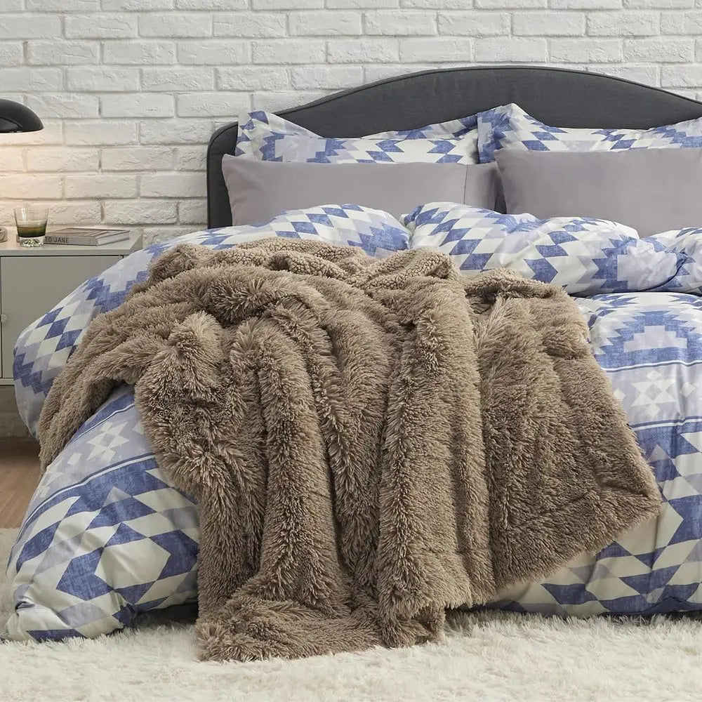 Queen Size Plush Sherpa Fleece Blanket | Cozy Warm Winter Throw