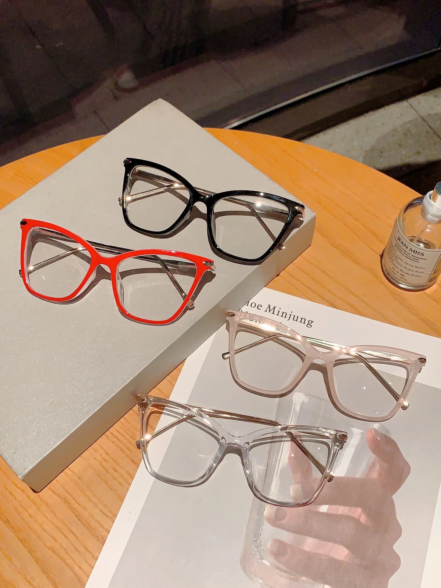 Trendy Cat Eye Glasses | Fashionable Blue Light Blocking Eyewear