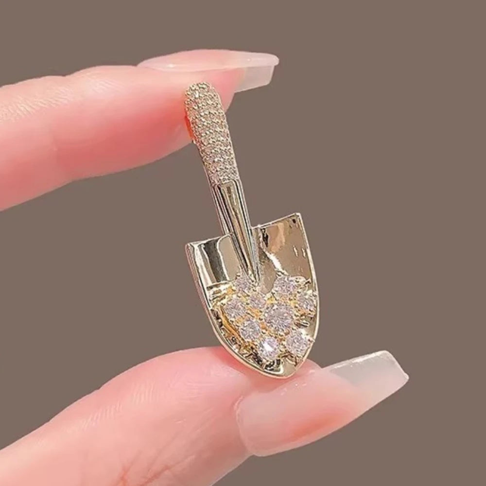 Elegant Gold Color Rhinestone Shovel Brooch for Stylish Accessory