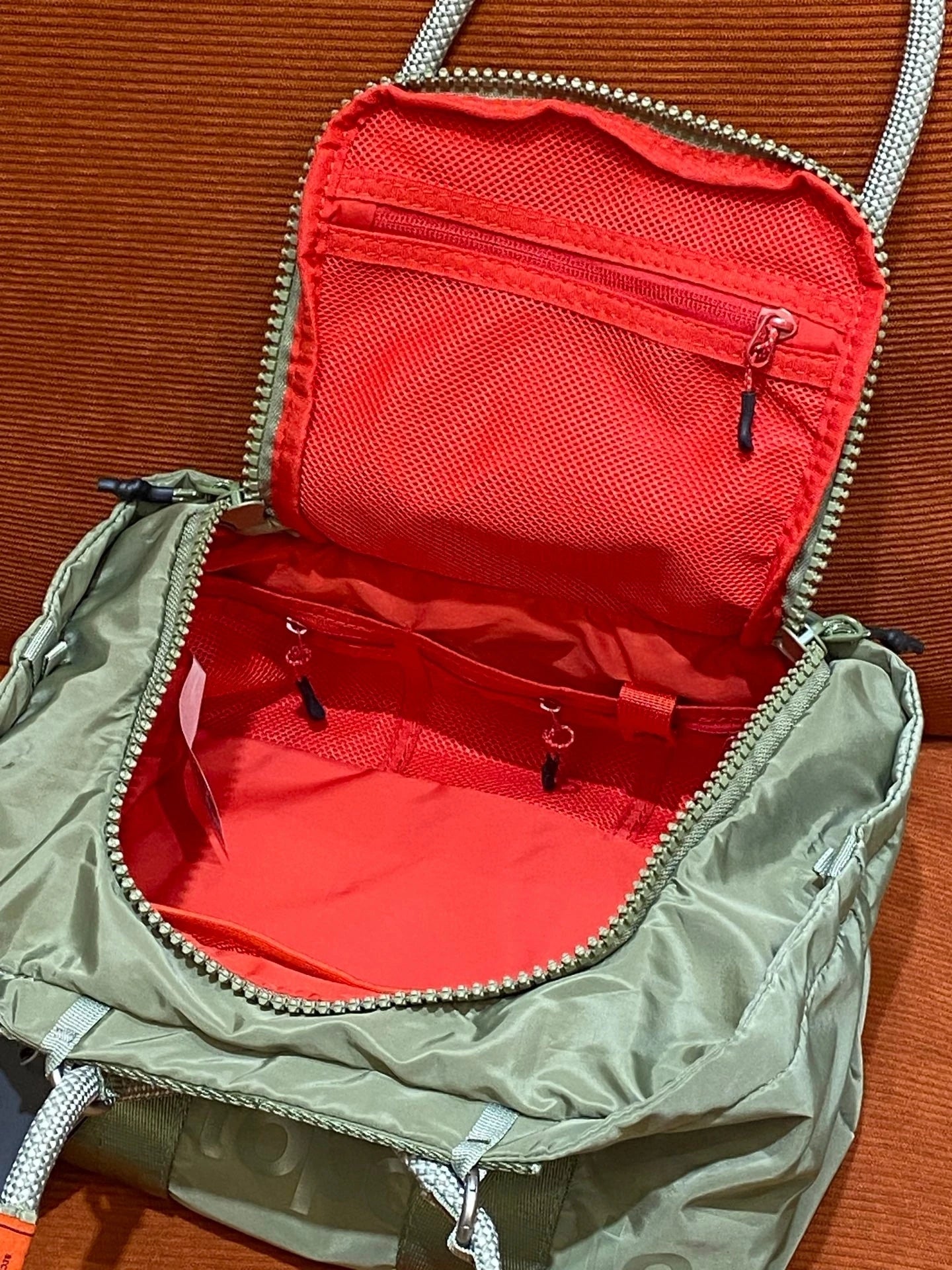 Unisex Sports Swimming Fitness Travel Bag | Black Green Gym Bag
