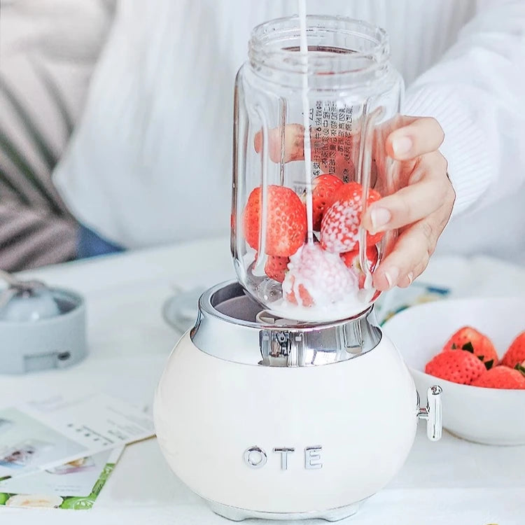 Portable Electric Juicer | Multifunctional Mini Juicing Machine