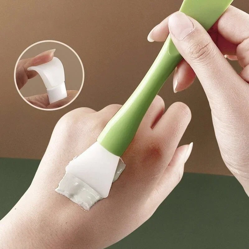Dual-Use Silicone Facial Mask Brush with Scraper | Perfect Beauty Tool