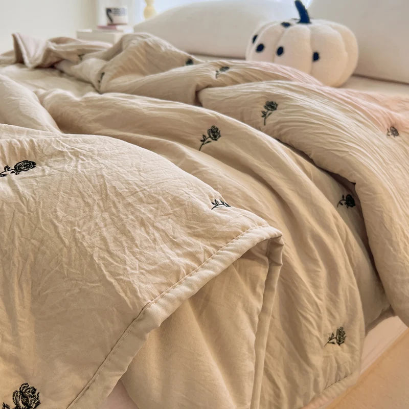Breathable Summer Quilt | Skin-Friendly Cotton Bedding
