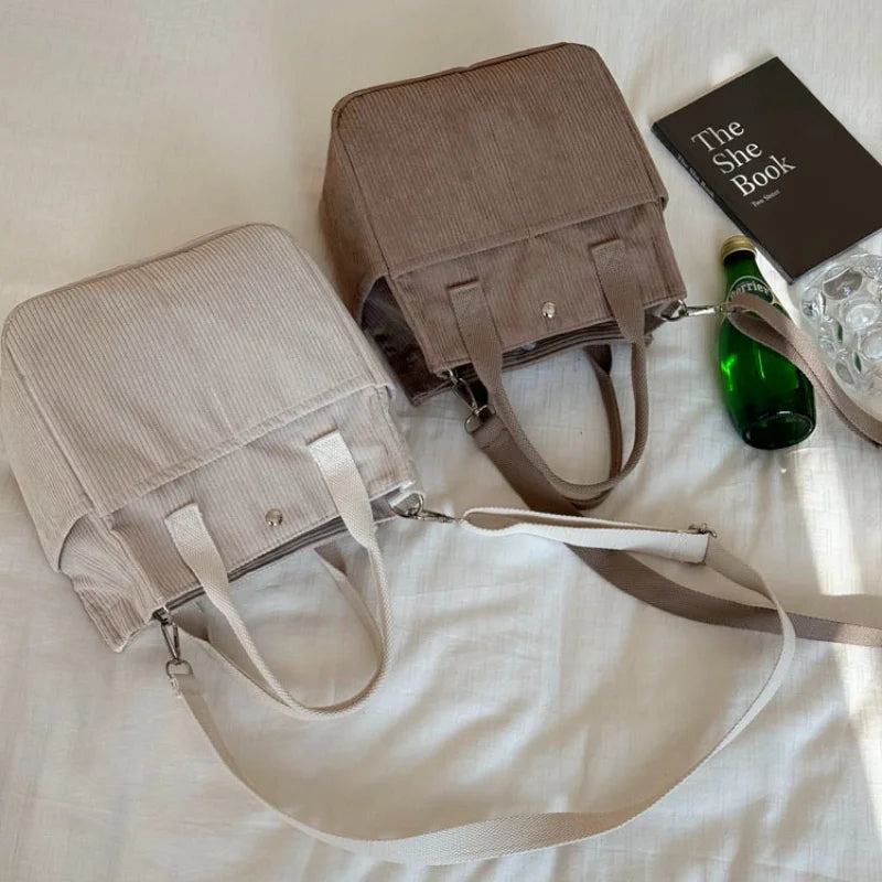 Elegante Bolso de Pana Lavable a Mano | Accesorio Versátil para el Día a Día