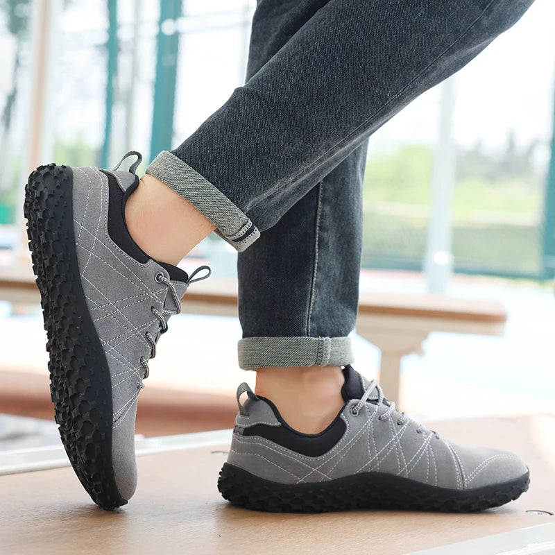 High Quality Leather Sports Shoes for Wide Feet | Anti-Slip Design