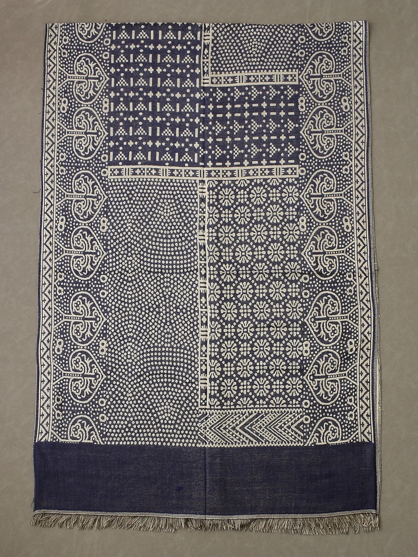 Paisley Pashmina Men's Scarf | Cozy Winter Accessory for Style