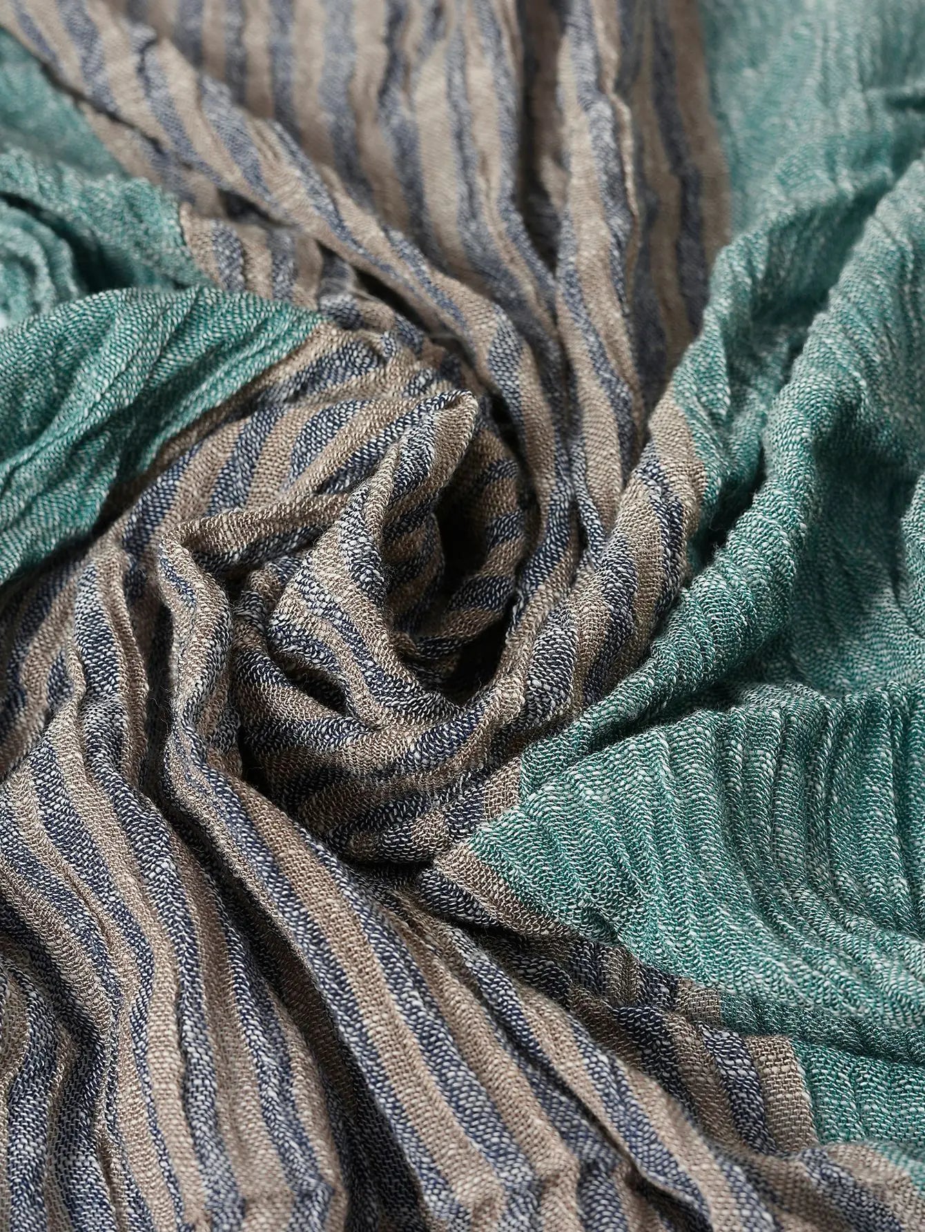 Fashionable Men's Cotton Linen Scarf | Warm Striped Neckerchief