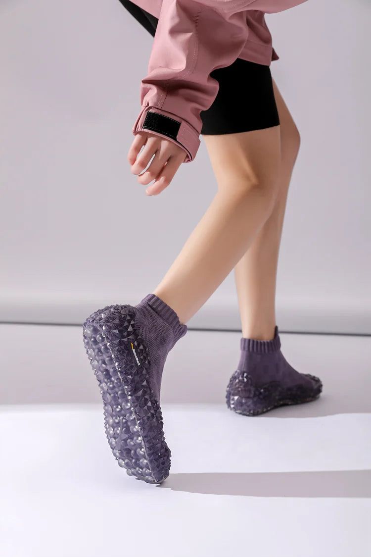 Lightweight Indoor Fitness Sports Shoes | Shock Absorption & Non-Slip