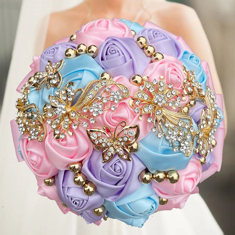 Impresionante ramo de boda azul marino para damas de honor | Elegante decoración floral