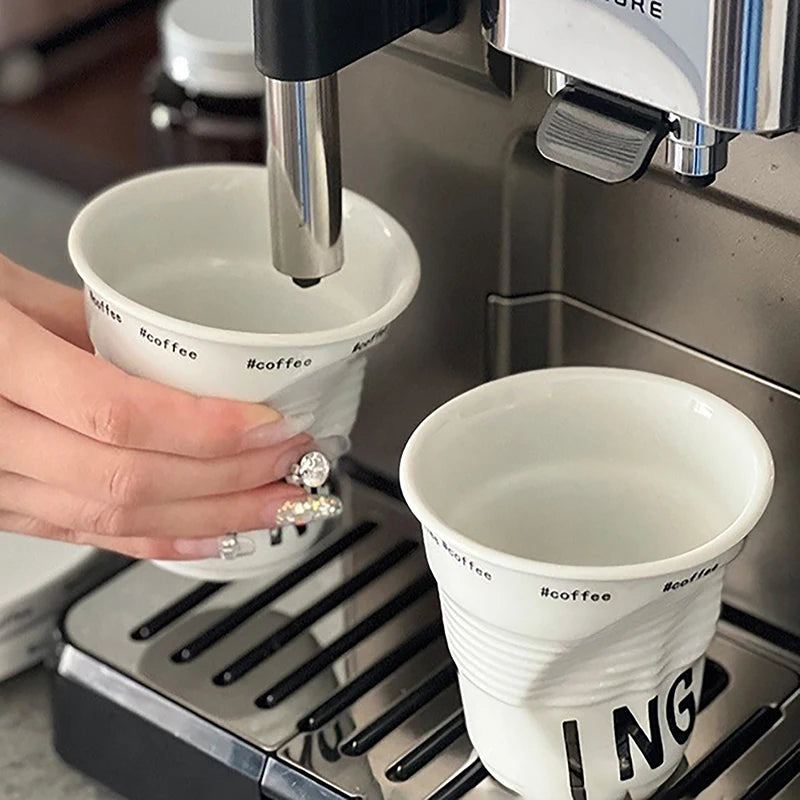 Taza de café de cerámica arrugada con estilo | Tumbler nórdico único