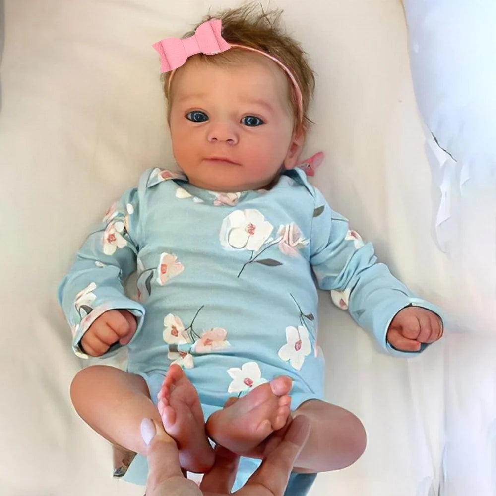 Muñeca Reborn Realista de 46 CM con Ojos Azules y Cabello Suave