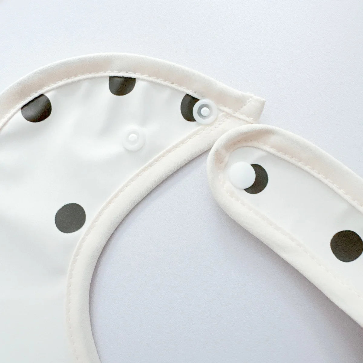 Children's Silicone Feeding Bib | Waterproof & Easy Clean Bibs