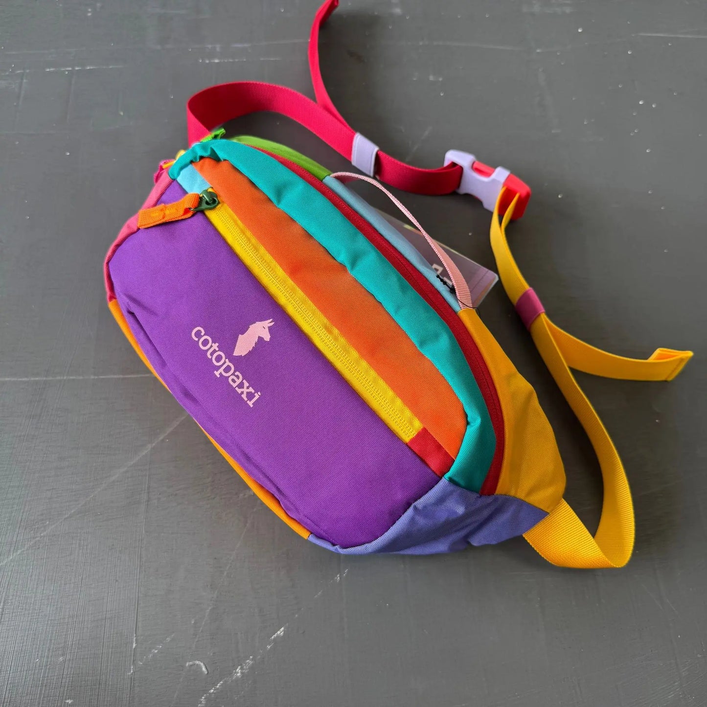 Unisex Outdoor Sports Chest Bag | Versatile and Stylish Crossbody Bag