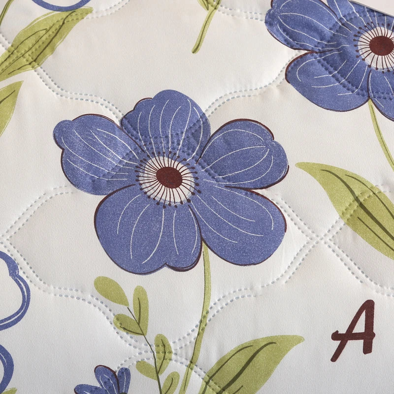 Breathable Summer Quilt - Lightweight Air Conditioned Blanket