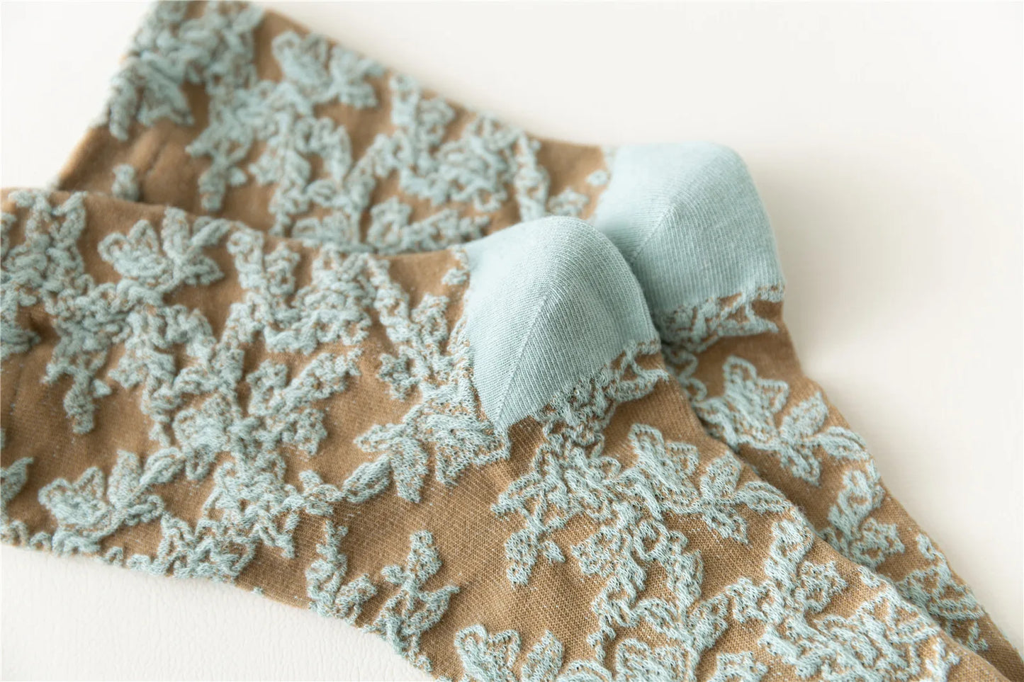 Elegant Flower Embroidery Women Socks | Kawaii Retro Style