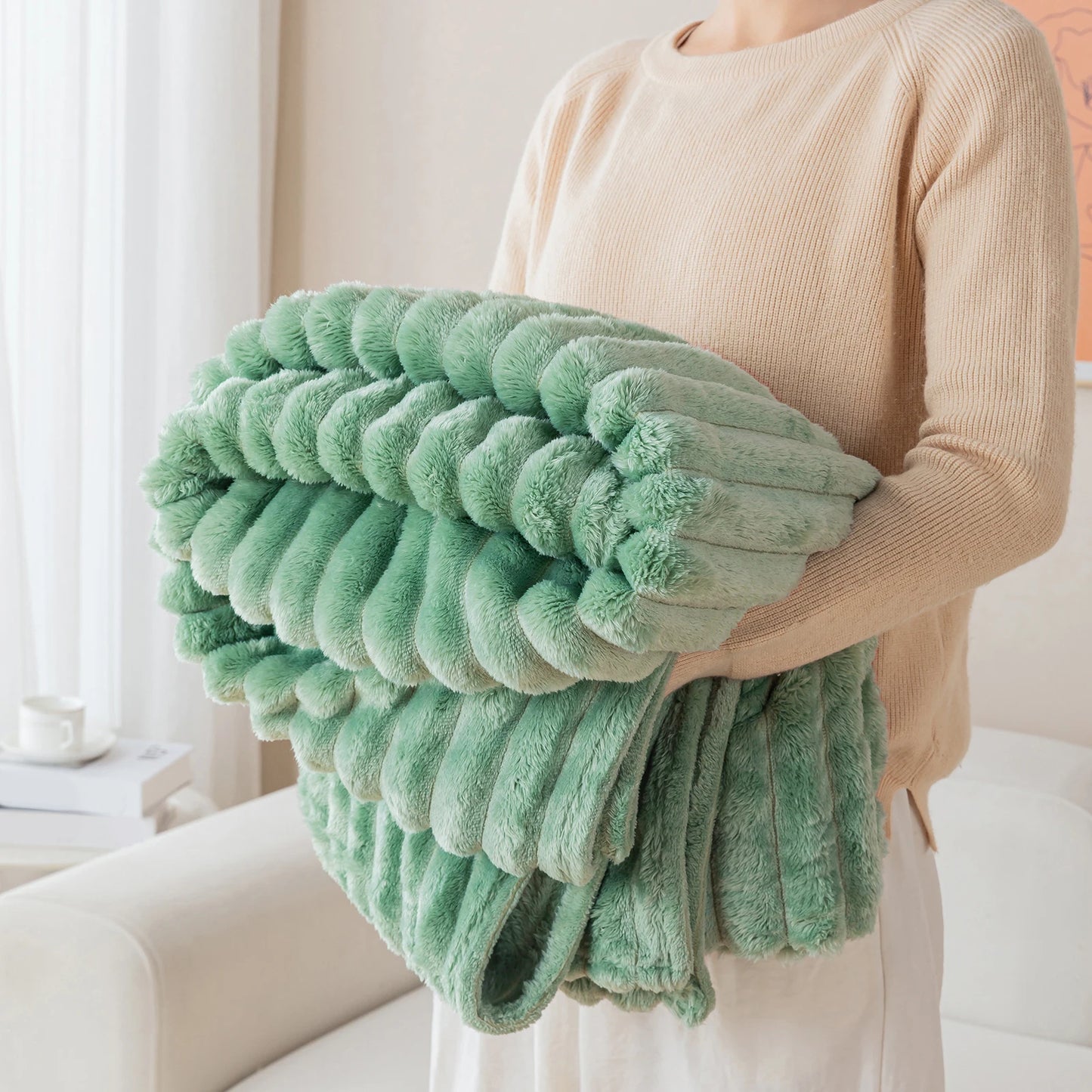 Thick Warm Flannel Blanket | Cozy Fleece Throw for All Seasons
