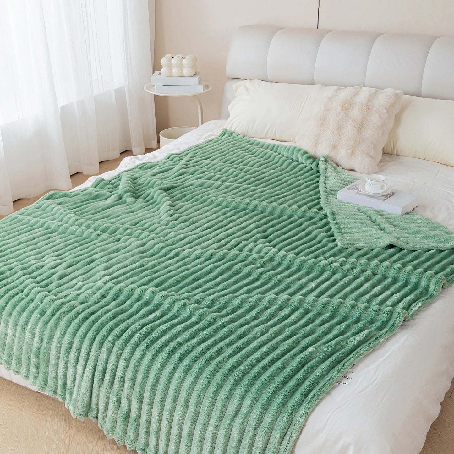 Thick Warm Flannel Blanket | Cozy Fleece Throw for All Seasons