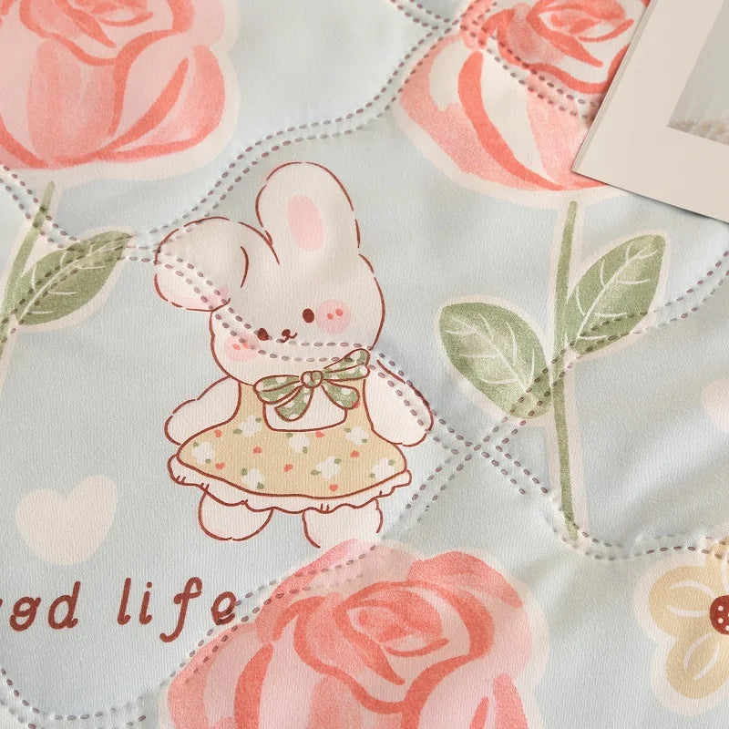 Breathable Summer Quilt - Lightweight Air Conditioned Blanket