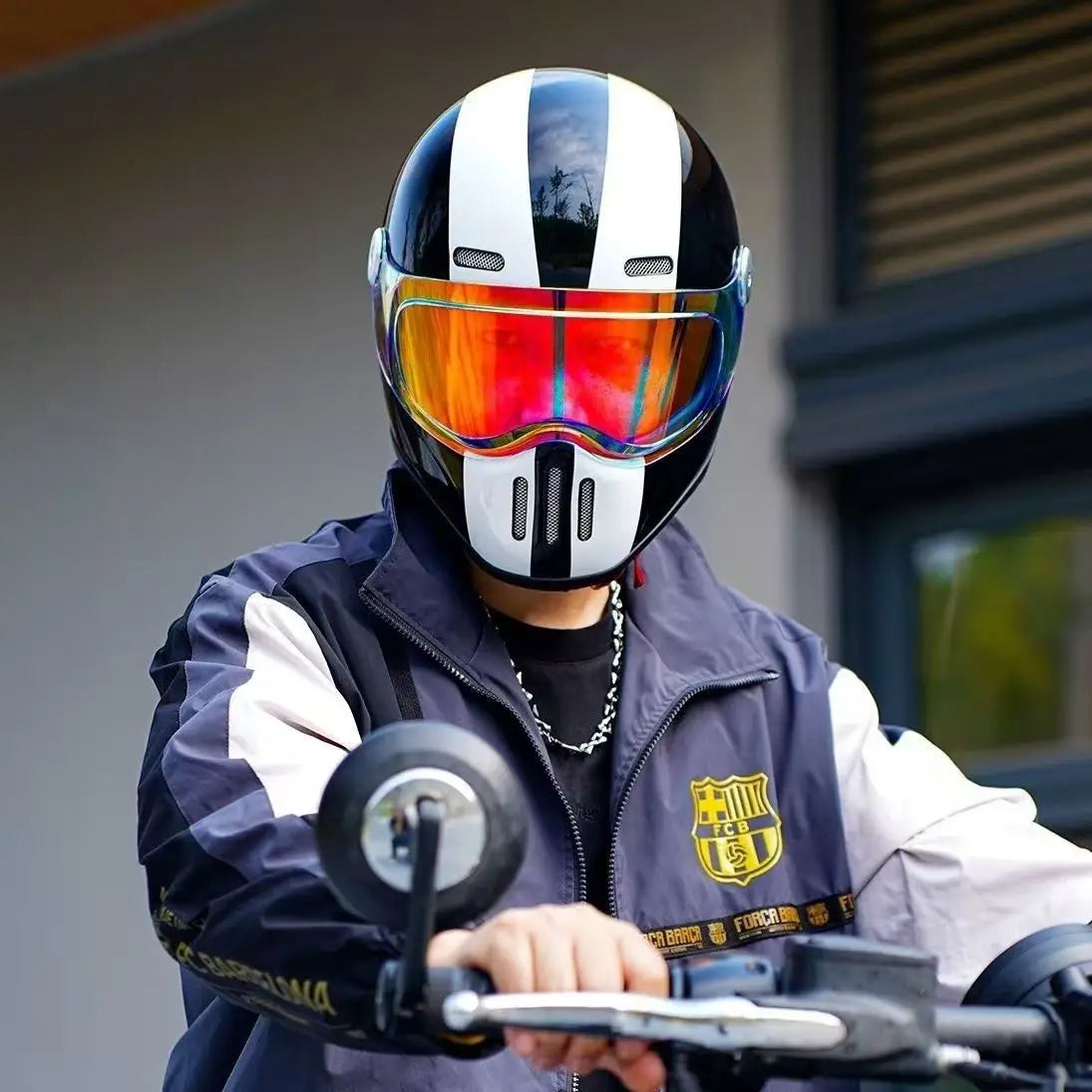 Dual Visor Full Face Motorcycle Helmet | ECE DOT Approved Design