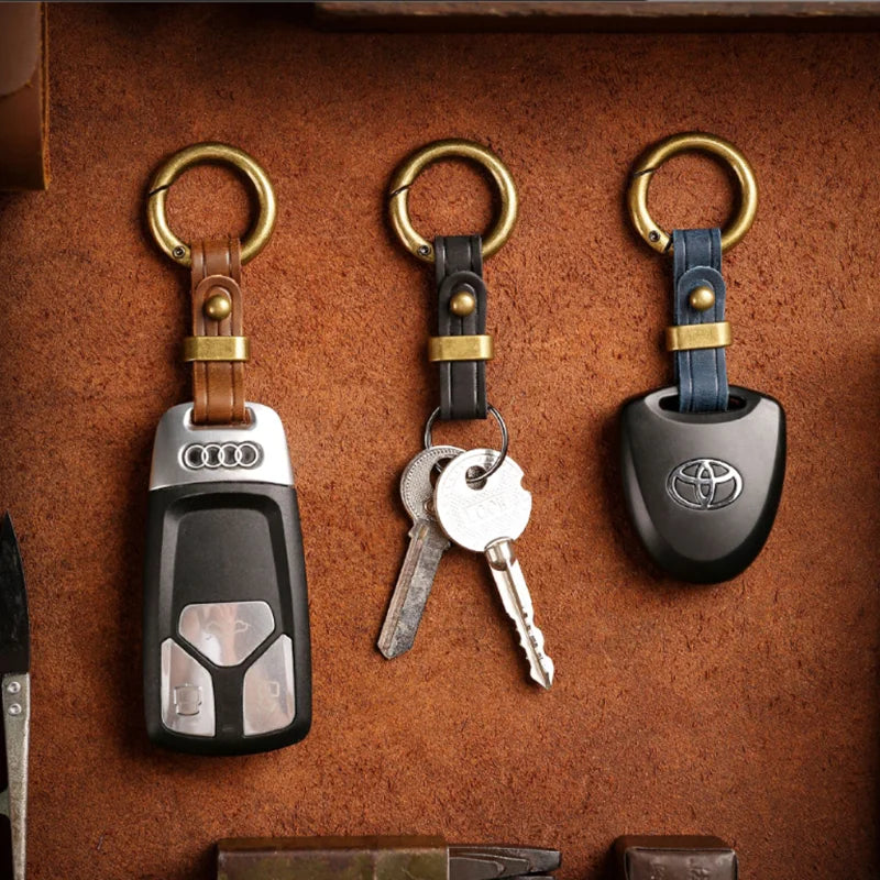 Luxury Leather Car Keychain Metal Buckle Key Ring Accessory Gift