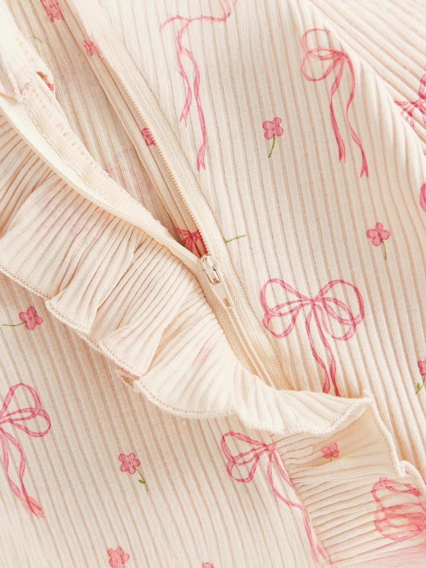 Charming Butterfly Knot Print Long Sleeve Baby Romper & Headband