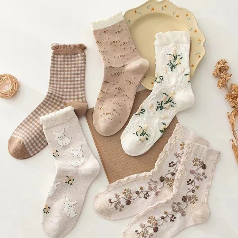 Trendy Women's Retro Art Tubular Socks | Cozy Autumn Essential