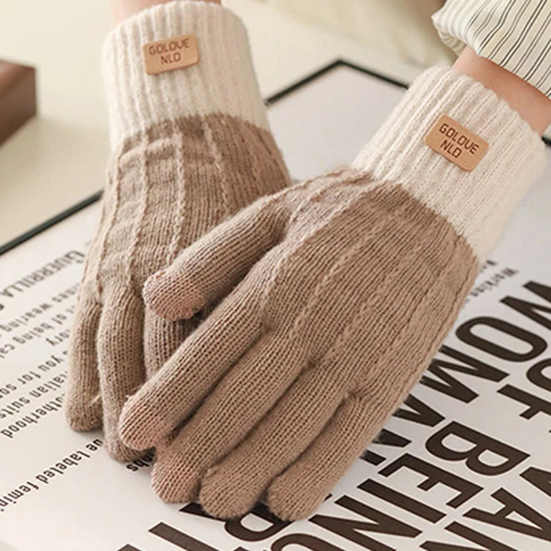 Warm Touch Screen Knitted Gloves | Essential Winter Gear