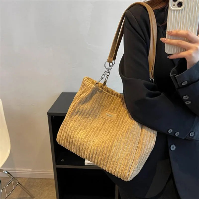 Bolso tote de pana de gran capacidad | Elegante y funcional