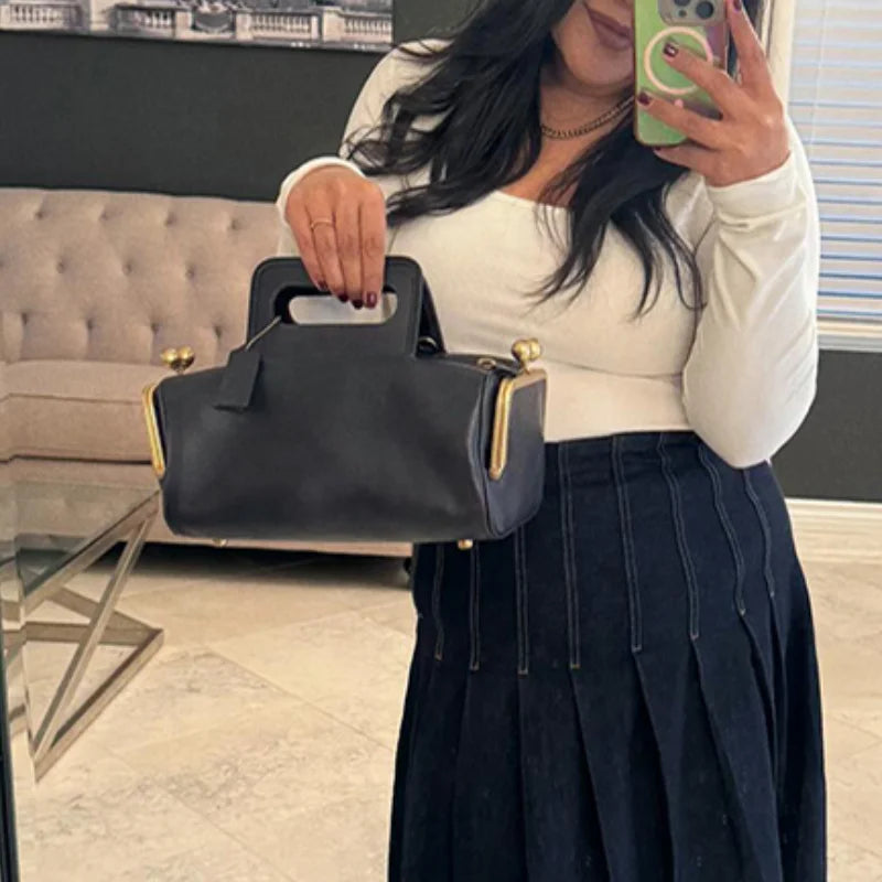 Luxury Retro Clip Handbag | Elegant Large Capacity Crossbody Bag