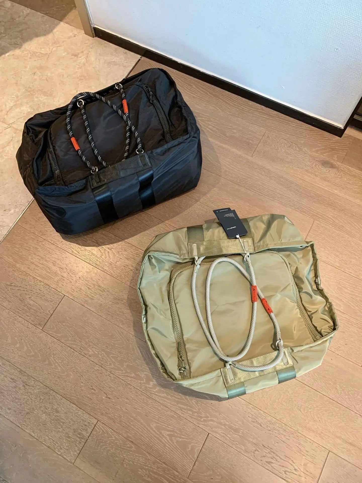 Unisex Sports Swimming Fitness Travel Bag | Black Green Gym Bag