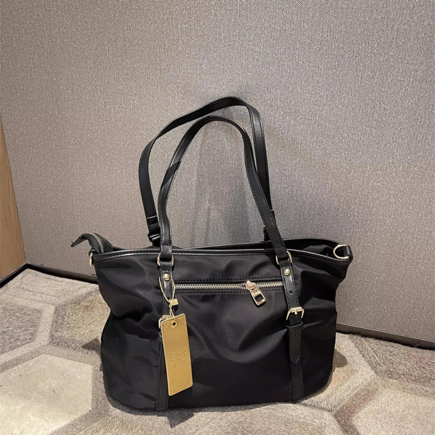 Lightweight Nylon Shoulder Bag | Spacious Commuting Tote for Women