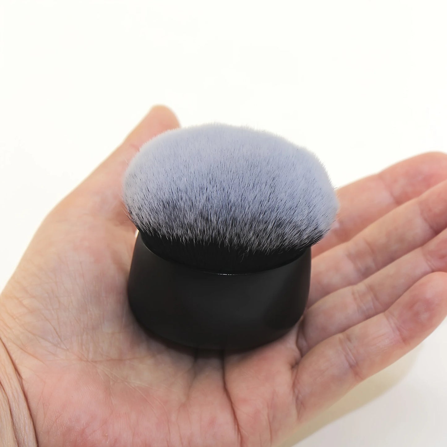 Soft Kabuki Foundation Brush | Flawless Makeup Application Tool