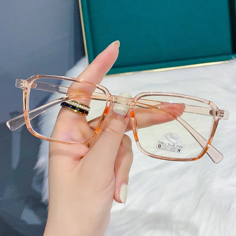 Stylish Myopia Glasses for Women | High-Definition Anti Blue Light
