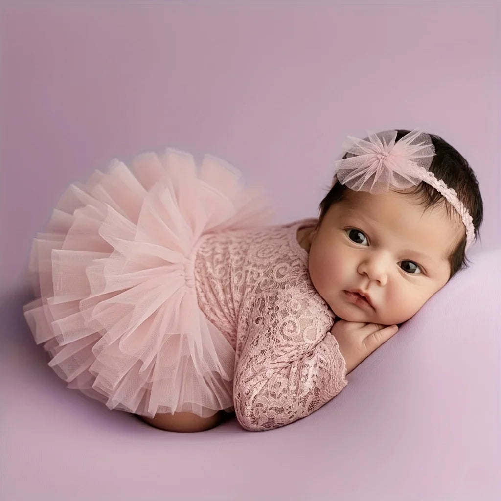 Adorable conjunto de diadema de encaje con flores y pelele para recién nacido para sesiones de fotos