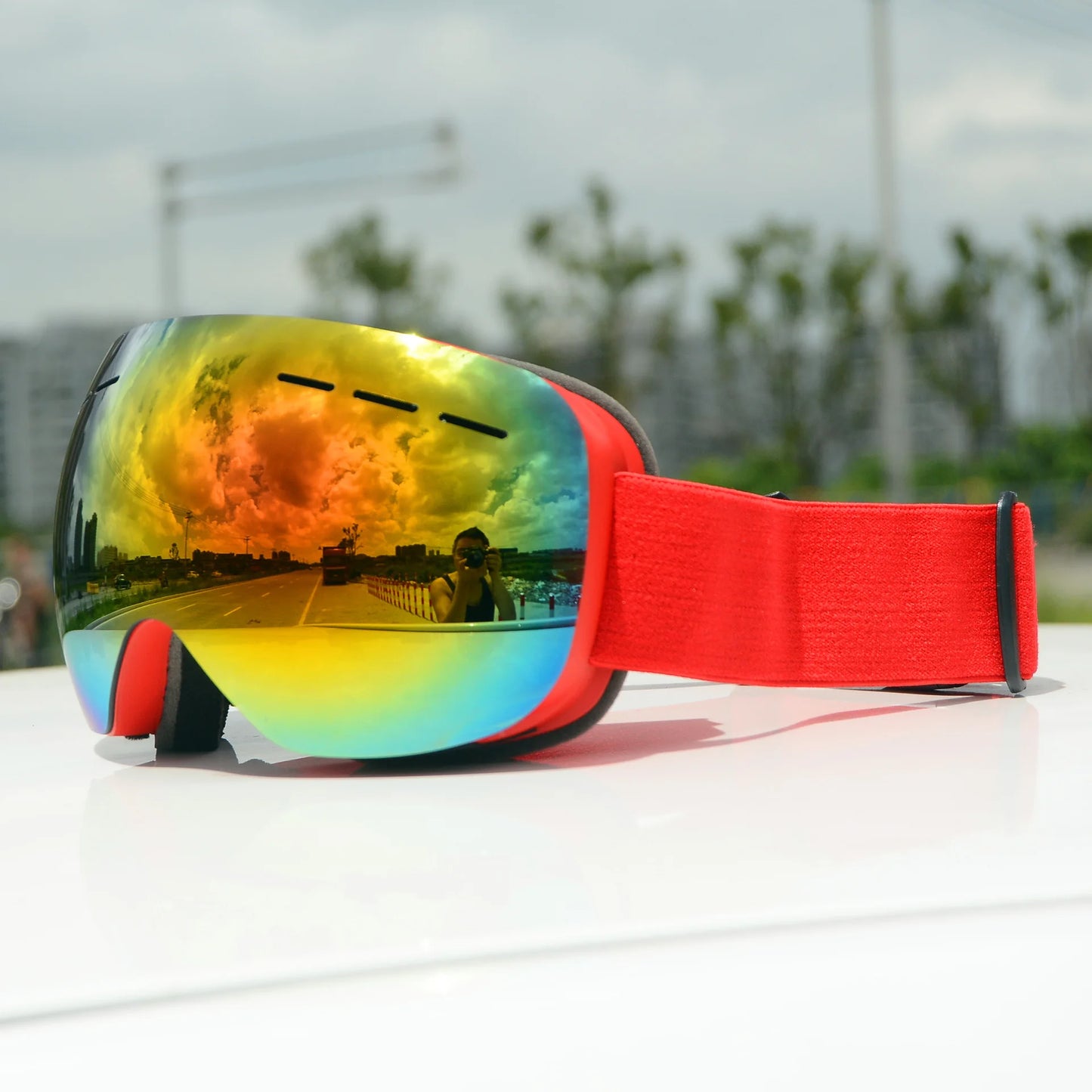Premium Ski Goggles with Anti-Fog & UV400 Protection