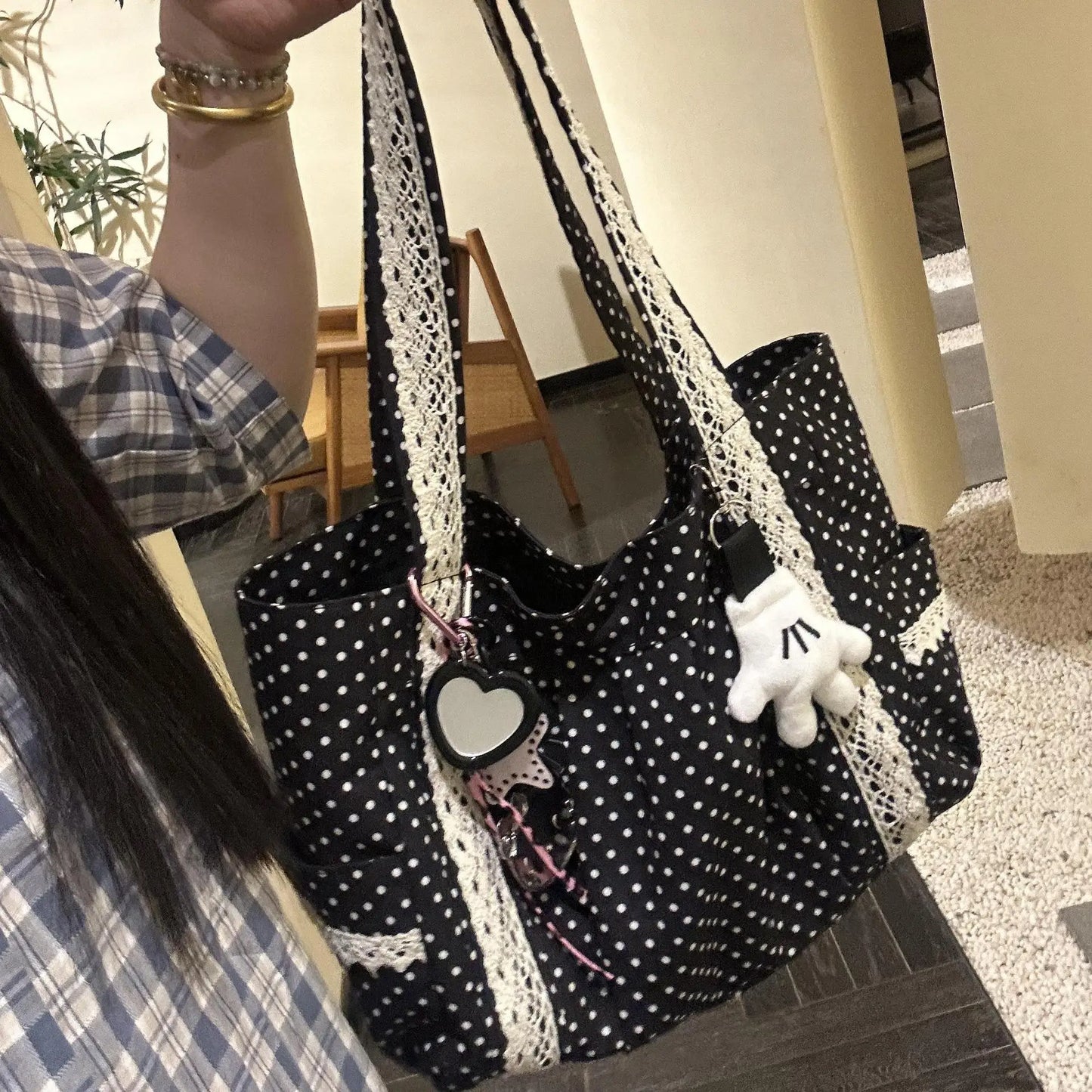 Bolso de mano de lona con lunares vintage | Espacioso y elegante
