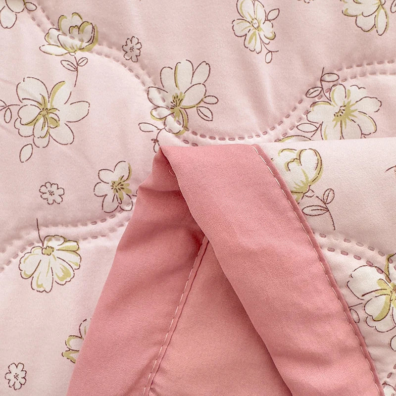 Breathable Summer Quilt - Lightweight Air Conditioned Blanket