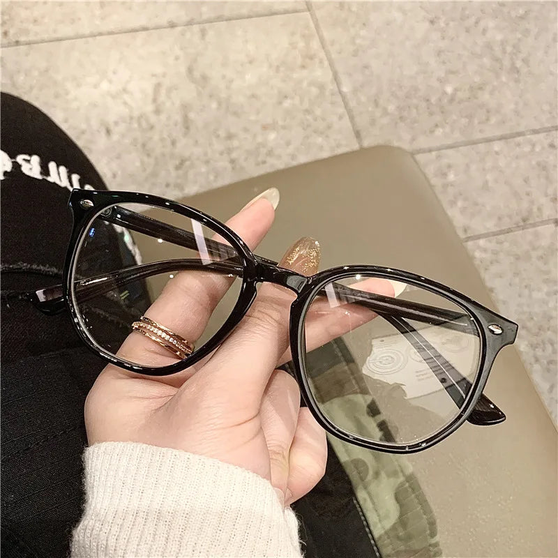 Retro Ultra Light Myopia Glasses | High-Definition Computer Frames