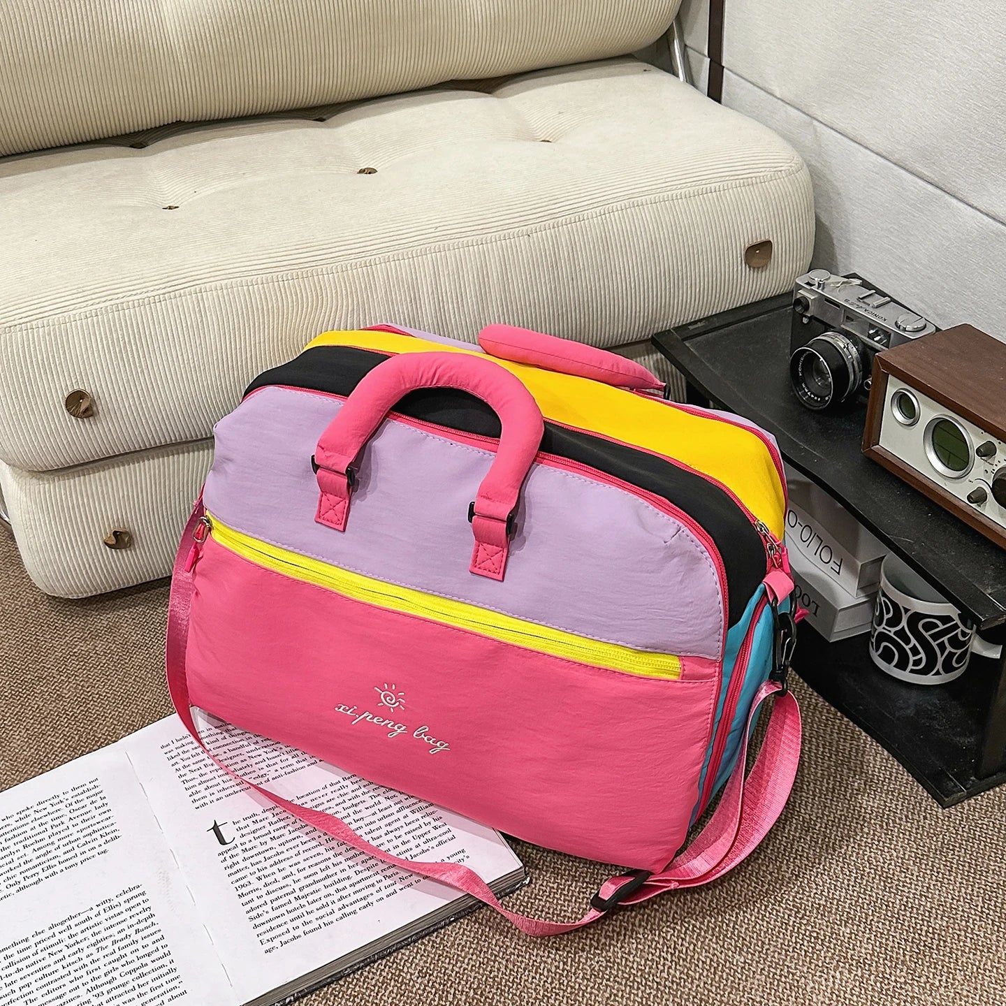 Fashion Trend Dopamine Contrasting Travel Bag Independent Shoe Compartment, Lightweight Yoga Bag, Outdoor Sports and Fitness Bag
