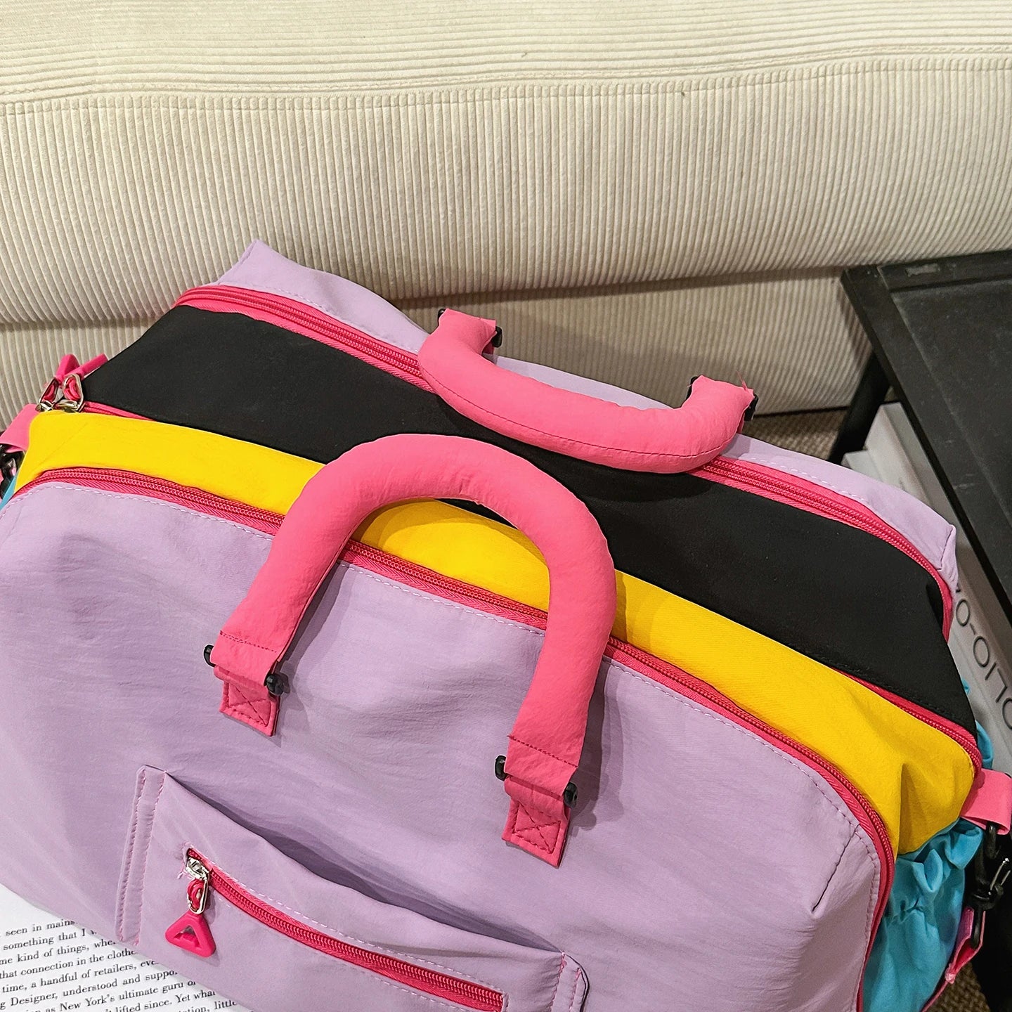 Fashion Trend Dopamine Contrasting Travel Bag Independent Shoe Compartment, Lightweight Yoga Bag, Outdoor Sports and Fitness Bag