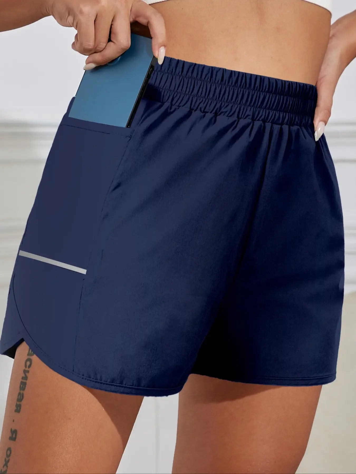 Women's Casual Sports Shorts with Mobile Pocket & Reflective Strips