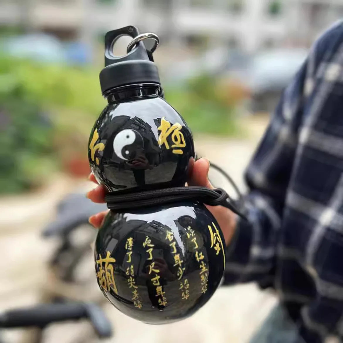 750ML Portable Gourd Water Bottle | Leakproof Sports Hydration